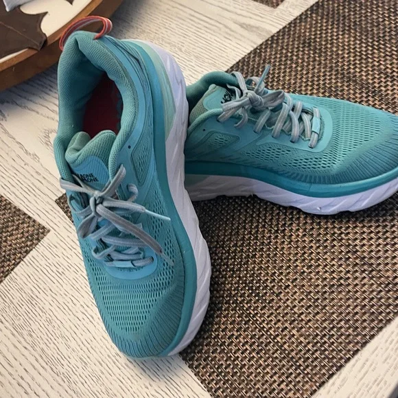 Hoka Bondi Turquoise Running Shoes - Picture 1 of 6